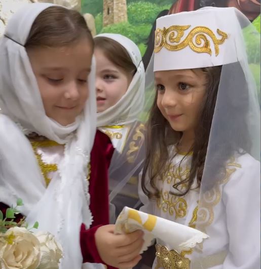 апвеирмцук